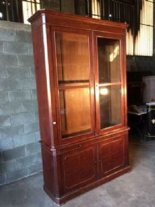 Antique and Elegant Mahogany and Mahogany Feather Bookcase